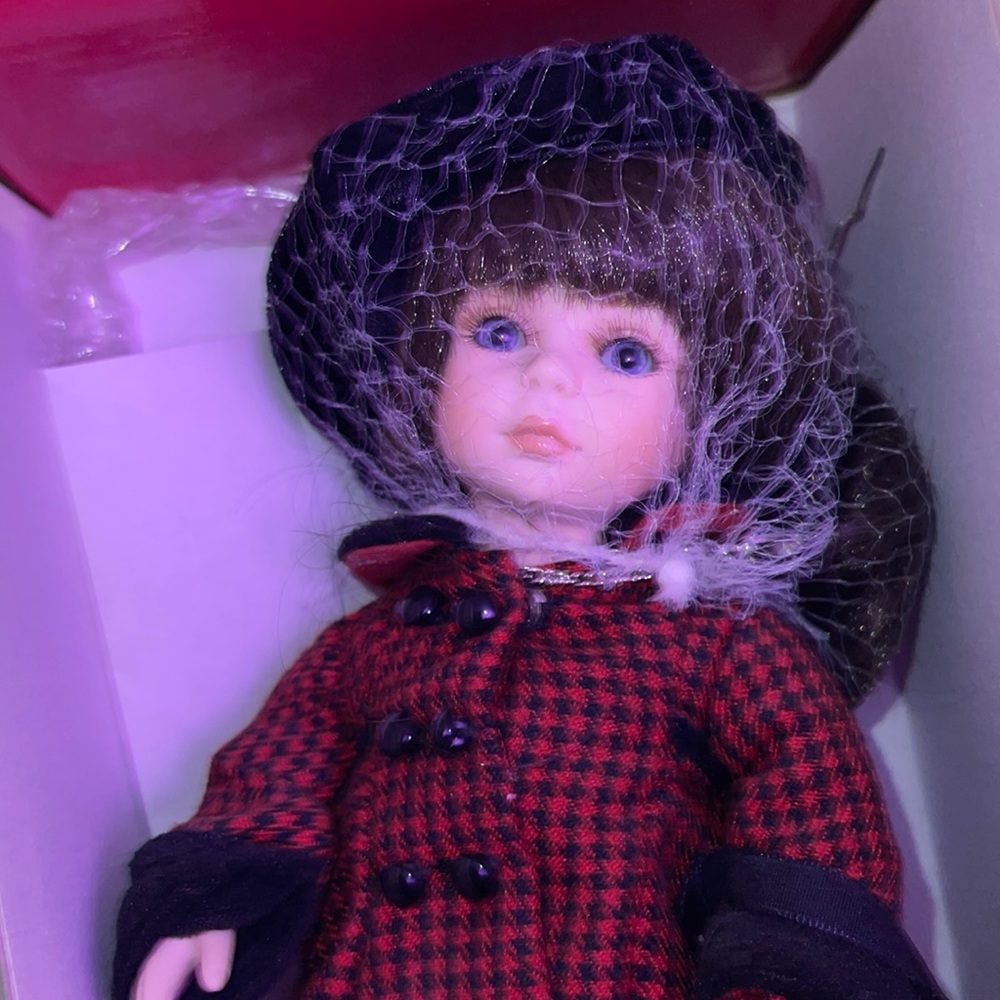 Marie Osmond Porcelain Doll, Tiny Tot, Georgianna